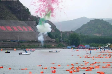 图片[2]-全国5000泳士三门峡横渡母亲河-诗榜